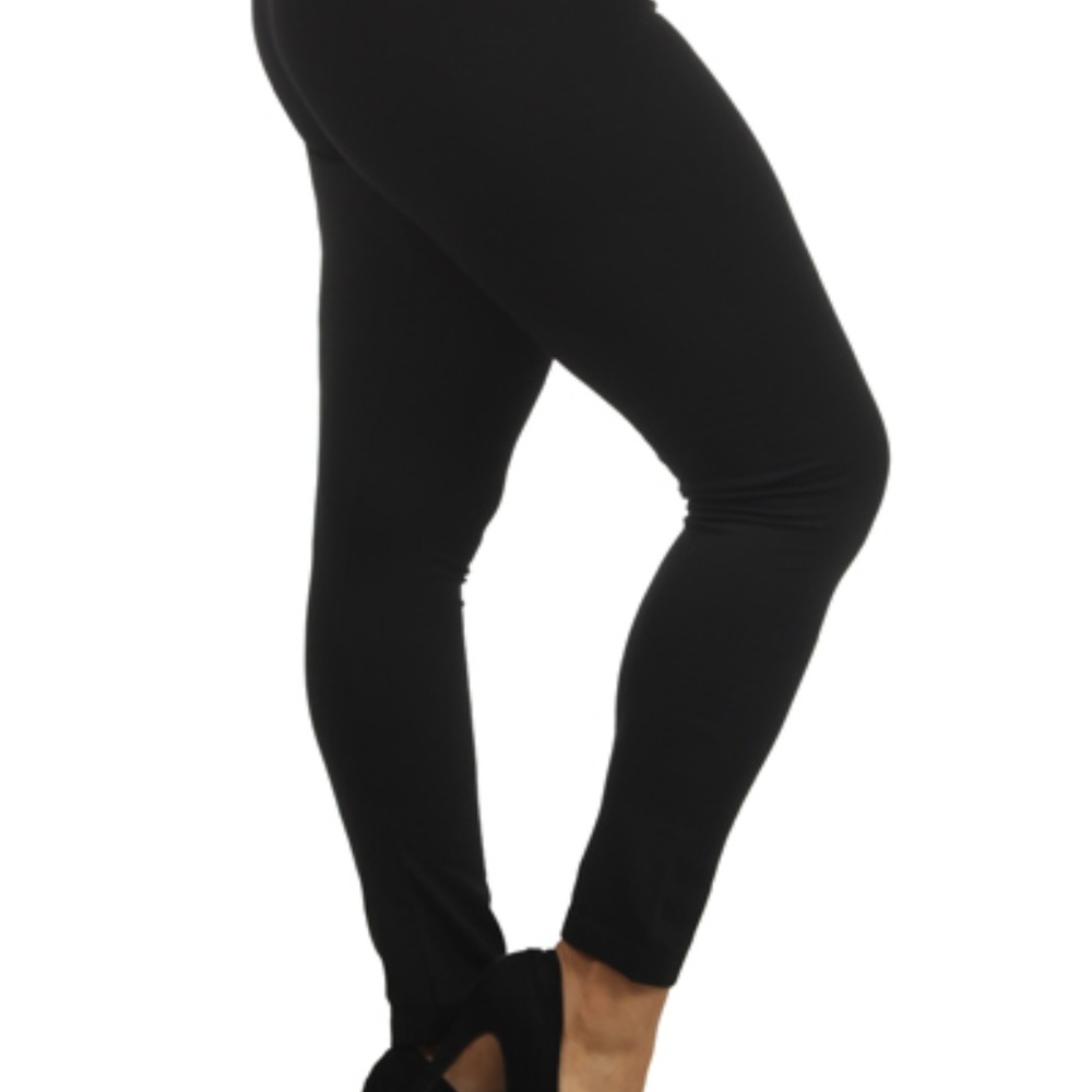 NWT Black Fleece lined Leggings
